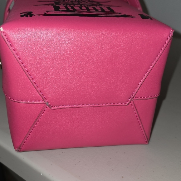 Pink Pagoda-Print Crossbody Bag - Picture 3 of 8